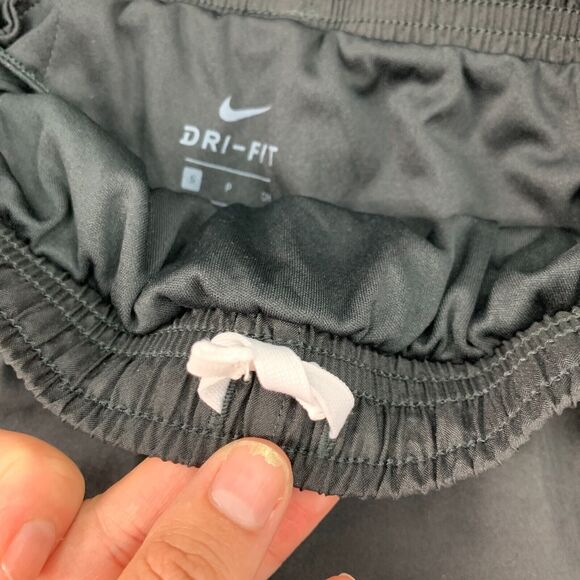 Nike Dri Fit Tempo Short Girls S Small Standard Fit Elastic Waistband Drawcord - Picture 4 of 16